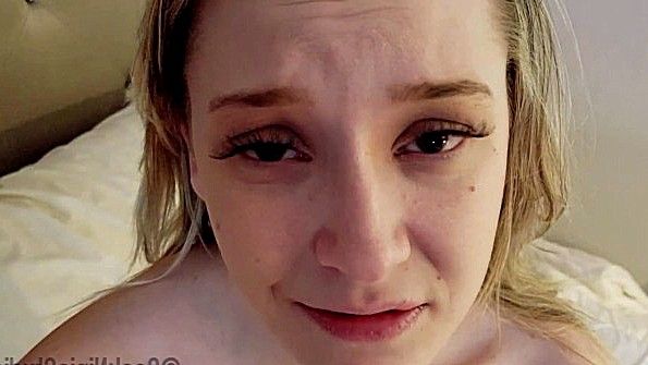 порно миниатюрная от первого лица xnxx
